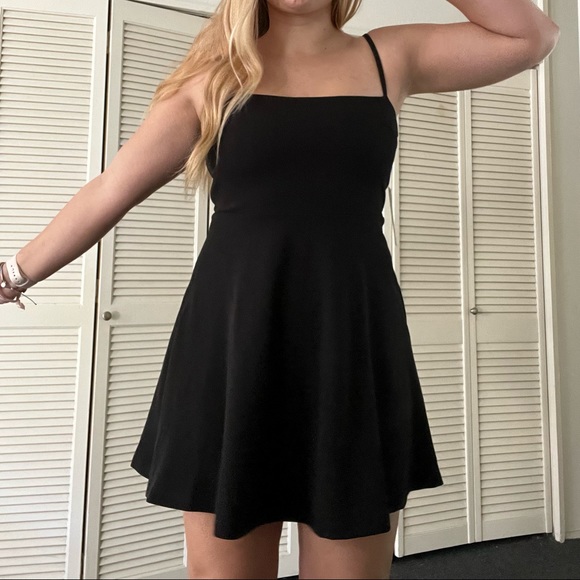 Black Bow Back Cocktail Dress - Picture 5 of 8